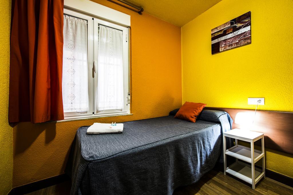 Hostal Escala Luna Salamanca Exterior foto