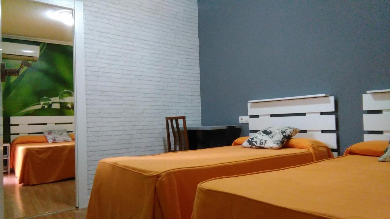 Hostal Escala Luna Salamanca Exterior foto